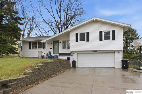 9818 Evans Street, Omaha, NE, 68134 | Card Image