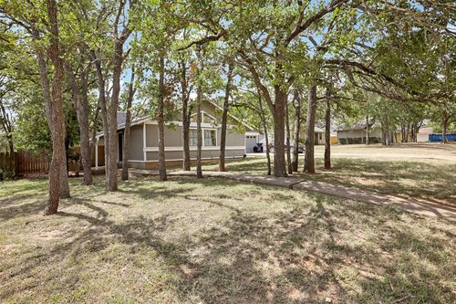 149 Live Oak Dr, Cedar Creek, TX, 78612-4802 | Card Image