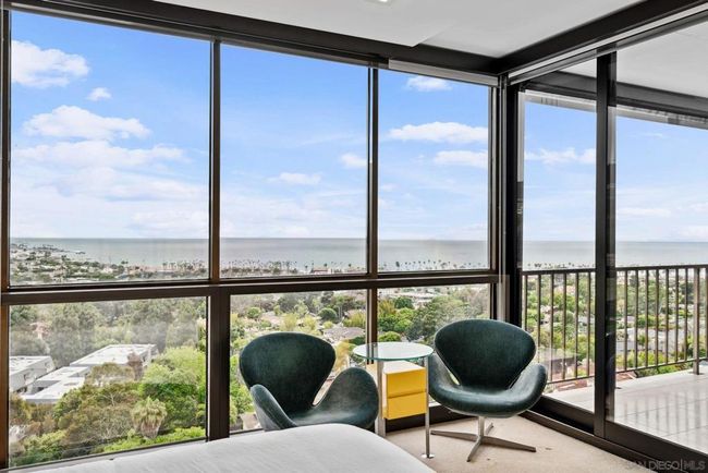 UNIT-1205 - 2500 Torrey Pines Rd, Condo with 2 bedrooms, 2 bathrooms and 2 parking in La Jolla CA | Image 16