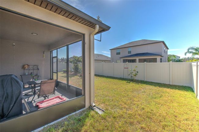 25200 Lambrusco Loop, House other with 4 bedrooms, 3 bathrooms and null parking in LUTZ FL | Image 4
