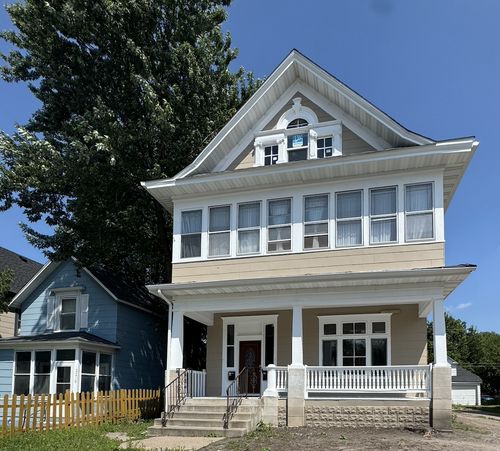 2221 Bloomington Ave, Minneapolis, MN, 55404-3039 | Card Image