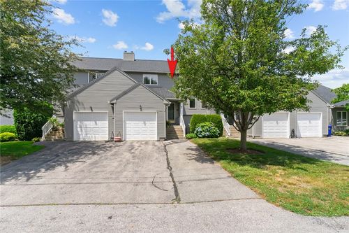 b-76 Valley Green Ct, North Providence, RI, 02904 | Card Image