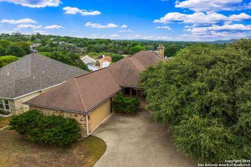1705 Valencia Dr N, Kerrville, TX, 78028-3883 | Card Image