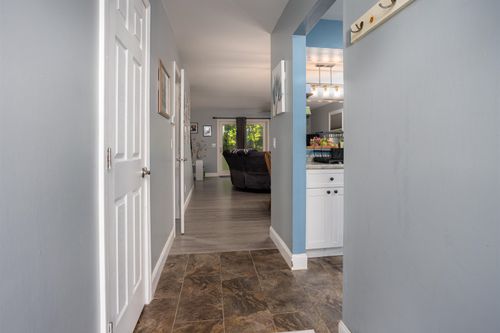 28-70 Brickyard Rd, Essex Junction, VT, 05452-4346 | Card Image