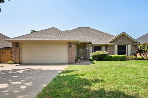 1104 Starling Ct, Burleson, TX, 76028-0601 | Card Image