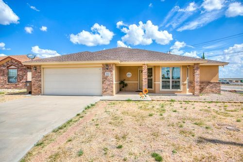 802 Fisher St, San Angelo, TX, 76901-2616 | Card Image
