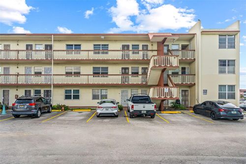 363-1481 Ne Miami Gardens Dr, Miami, FL, 33179-4857 | Card Image