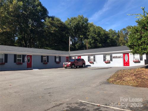 1033 Cleveland Ave, Gastonia, NC, 28052-1680 | Card Image