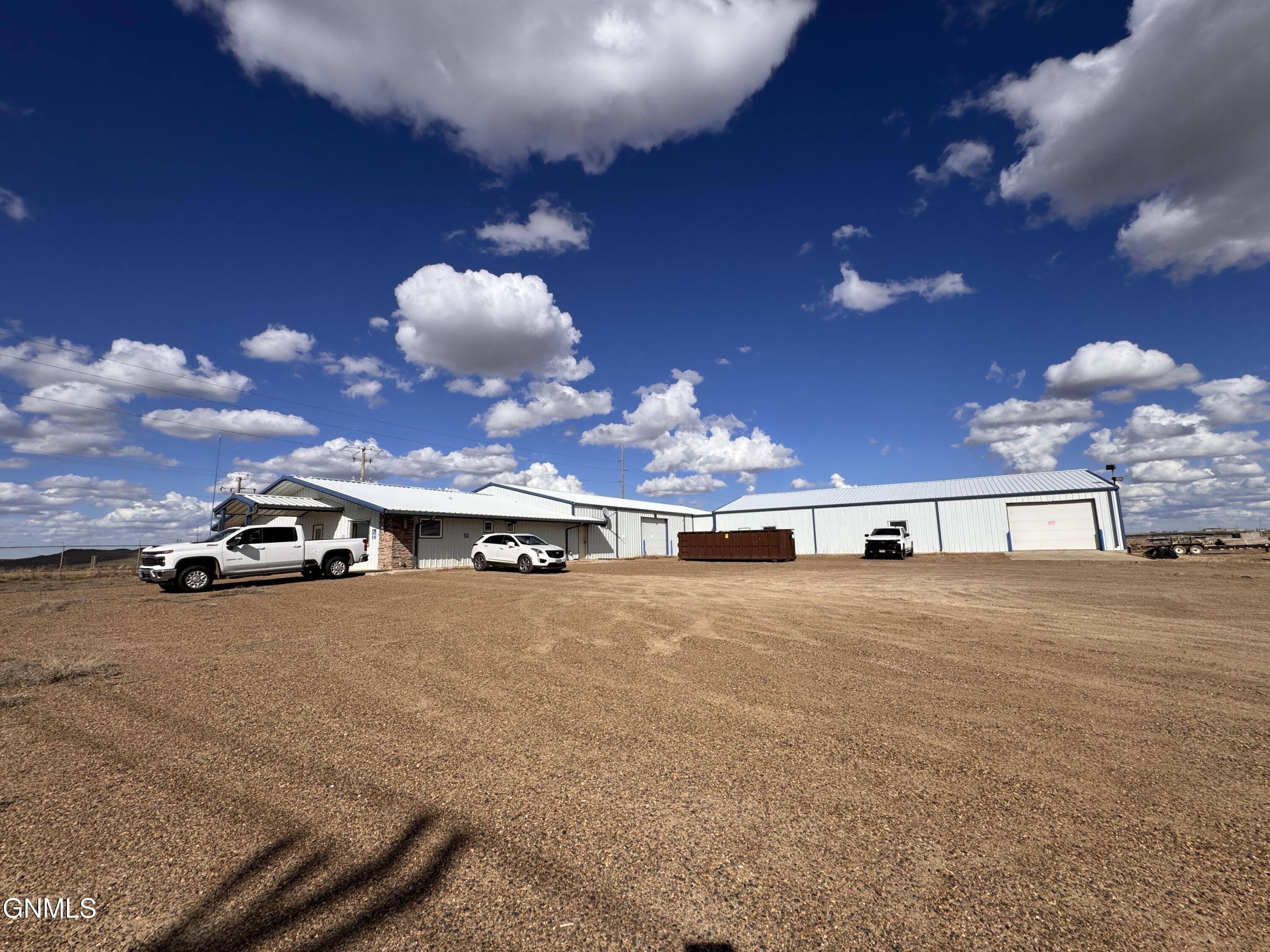 2746 Roughneck Rd N, Alexander, ND