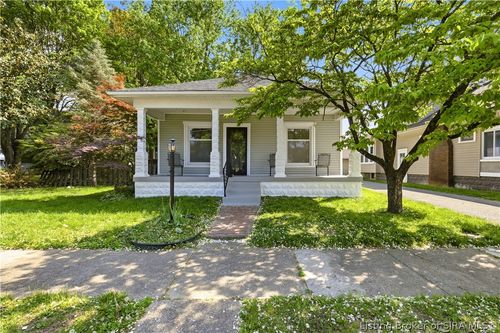 316 W Harrison Ave, Clarksville, IN, 47129-2755 | Card Image