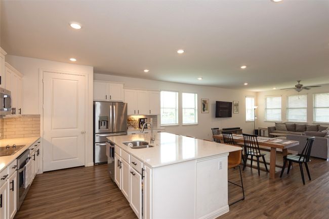 501 Sixpence Ln, House other with 3 bedrooms, 3 bathrooms and 4 parking in Georgetown TX | Image 8