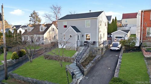 115 Young Ave, Yonkers, NY, 10710-1021 | Card Image