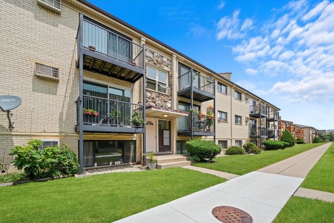 UNIT-1J - 5113 N East River Rd, Condo with 1 bedrooms, 1 bathrooms and 1 parking in CHICAGO IL | Image 15