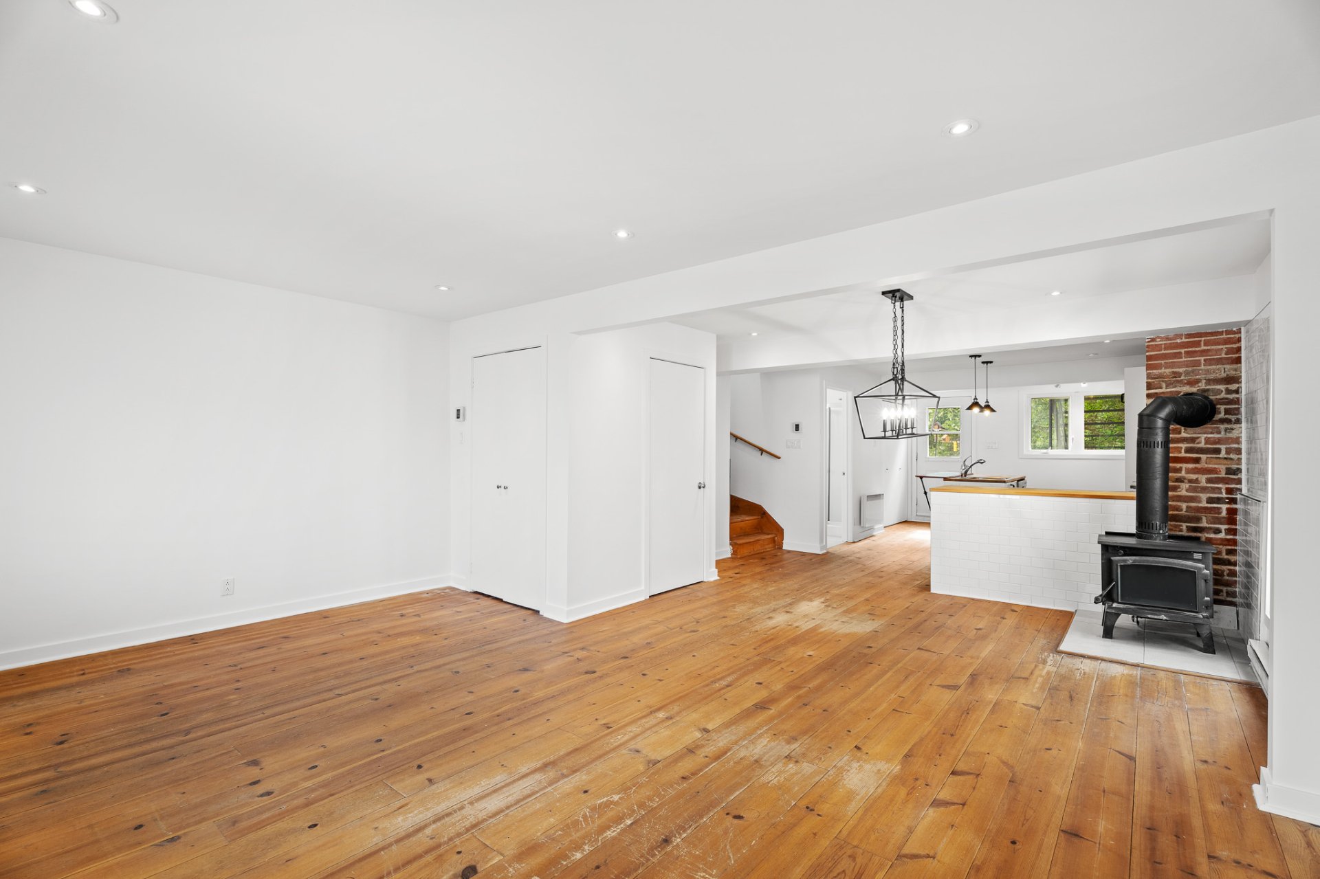 Residential in Sainte-Agathe-des-Monts 3