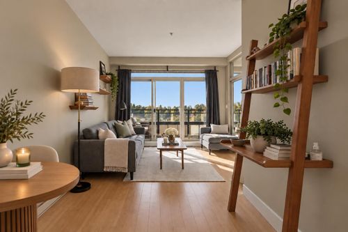 ph9-688 E 17th Ave, Vancouver, BC, V5V0A8 | Card Image