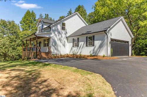 780 White Horse Road Ext, Travelers Rest, SC, 29690-9303 | Card Image