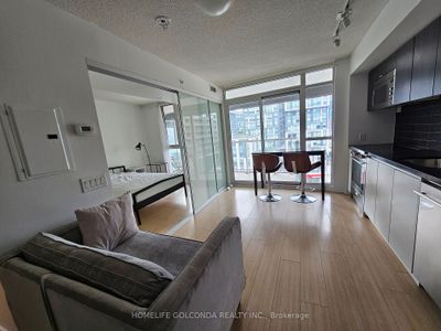 719 - 85 Queens Wharf Rd, Condo with 1 bedrooms, 1 bathrooms and null parking in Toronto ON | Image 2