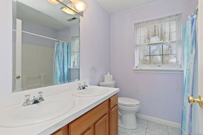 157 Hull St, House other with 3 bedrooms, 3 bathrooms and null parking in Ansonia CT | Image 35