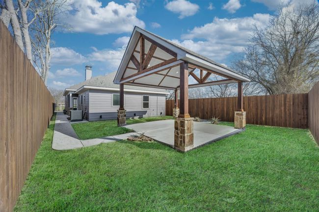 207 W Rusk St, House other with 3 bedrooms, 2 bathrooms and null parking in Mexia TX | Image 29