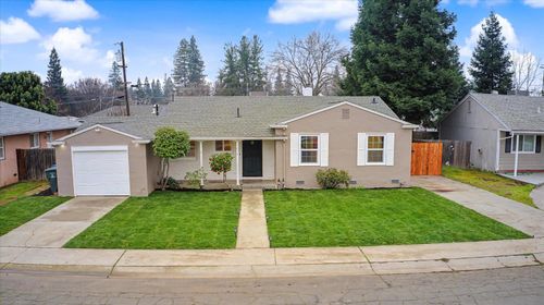 1074 Mccollum Ave, Yuba City, CA, 95991-4826 | Card Image
