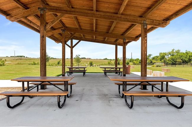 645 Godley Rnch, House other with 4 bedrooms, 2 bathrooms and null parking in Godley TX | Image 31