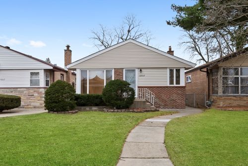 12809 S May St, Calumet Park, IL, 60827-6518 | Card Image