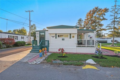 1 Rainbow Park, Ransomville, NY, 14131-9546 | Card Image