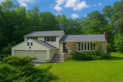 58 Wildwood Ln, Durham, CT, 06422-2607 | Card Image