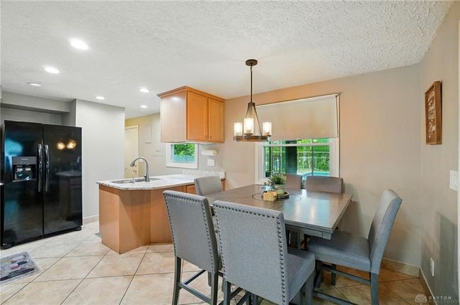 2946 Rockledge Trl, House other with 3 bedrooms, 2 bathrooms and null parking in Beavercreek OH | Image 16