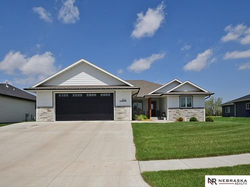 2104 Eastgate Dr, Crete, NE, 68333-3510 | Card Image