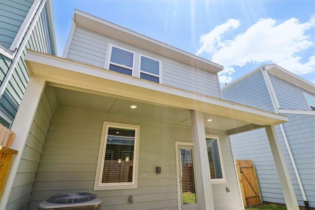 587 Avisa Dr, House other with 3 bedrooms, 3 bathrooms and 2 parking in Kemah TX | Image 35