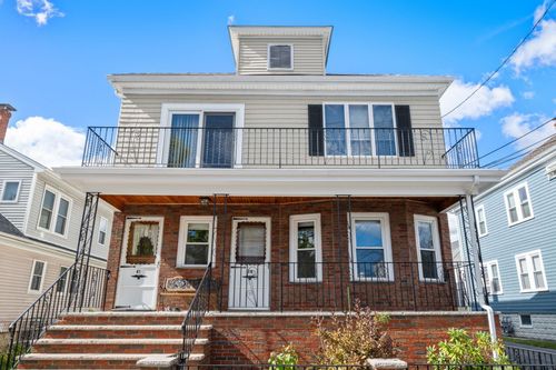 39-39-41 Thorndike St, Arlington, MA, 02474 | Card Image