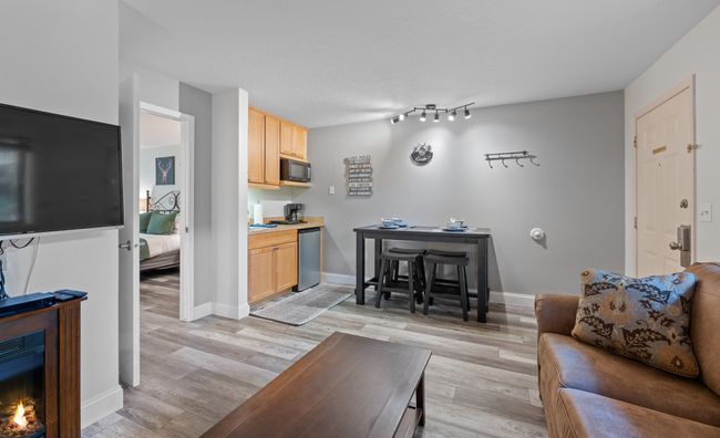 140 - 180 Vista Ln, Condo with 1 bedrooms, 1 bathrooms and null parking in Bigfork MT | Image 16