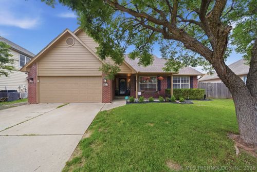 9007 76th St, Tulsa, OK, 74133-4907 | Card Image