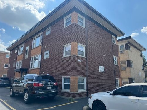 3-9781 Ivanhoe Ave, Schiller Park, IL, 60176-2447 | Card Image