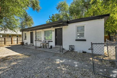 3851 S 3200 W, West Valley City, UT, 84119-4464 | Card Image