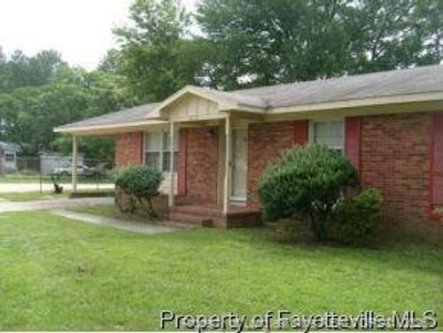 4912 Rosehill Rd, Fayetteville, NC, 28311-6940 | Card Image