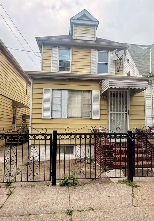 10117 46th Avenue, New York, NY, 11368 | Card Image