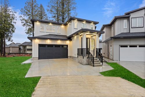 5808 137b St, Surrey, BC, V3X2R7 | Card Image