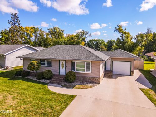 1230 Central Avenue N, Valley City, ND, 58072 | Card Image