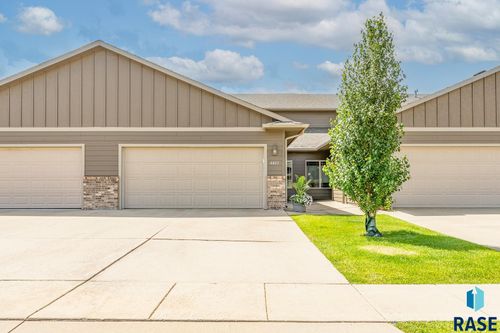 4403 W Shipton St, Sioux Falls, SD, 57108-6019 | Card Image