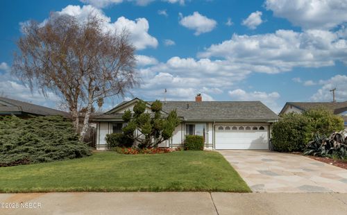 124 Princeton Pl, Lompoc, CA, 93436-7127 | Card Image