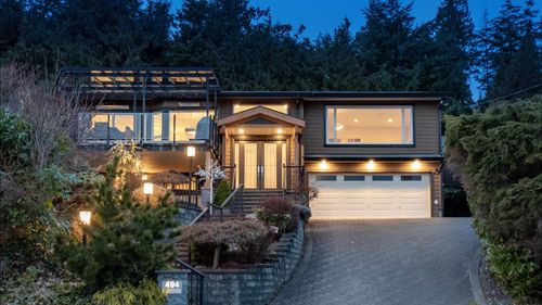 494 Craigmohr Dr, West Vancouver, BC, V7S1W6 | Card Image
