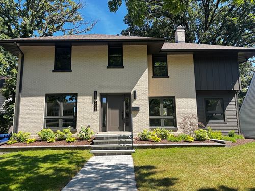 3923 Clausen Ave, Western Springs, IL, 60558-1226 | Card Image