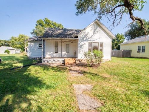 412 S Roosevelt St, Marion, KS, 66861-1356 | Card Image