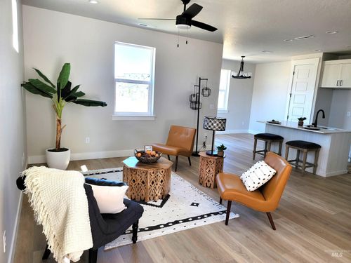 980 E Odyssey St, Kuna, ID, 83634-5618 | Card Image