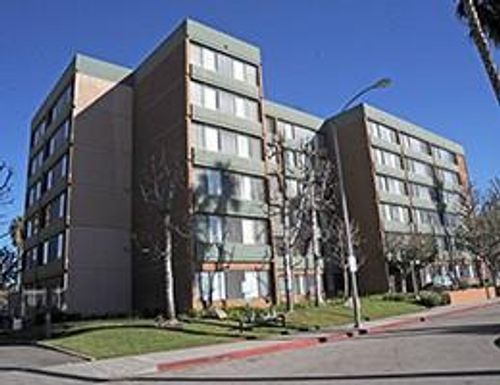 15211 Sherman Way, Van Nuys, CA, 91405-2048 | Card Image