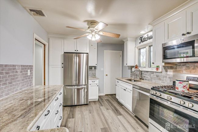 149 Vineyard Rd, House other with 3 bedrooms, 2 bathrooms and null parking in Edison NJ | Image 13