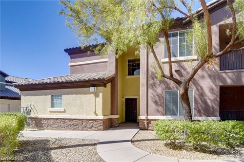 2056-8324 W Charleston Blvd, Las Vegas, NV, 89117-9200 | Card Image