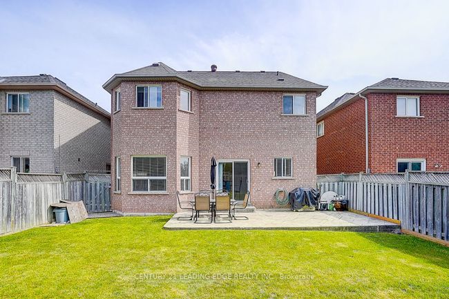 96 Tuscana Blvd, House other with 4 bedrooms, 3 bathrooms and 4 parking in Concord ON | Image 8
